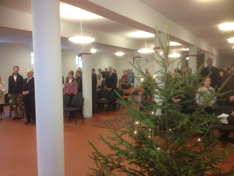 Viljandi baptistikoguduse kirikuhoone keldrisaali pühitseti sisse